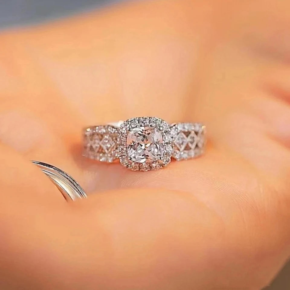 Bestie Moissanite Ring