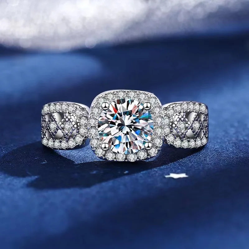 Bestie Moissanite Ring
