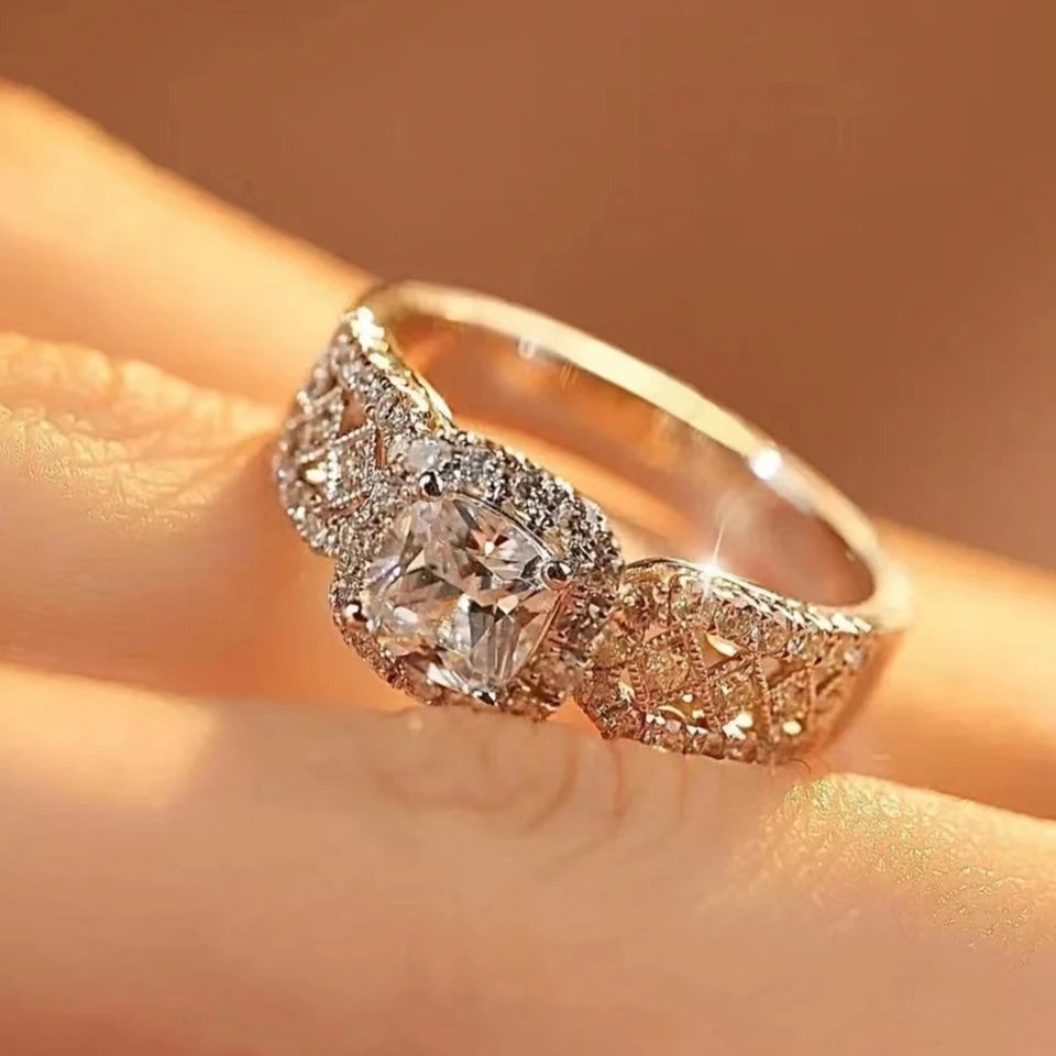 Bestie Moissanite Ring
